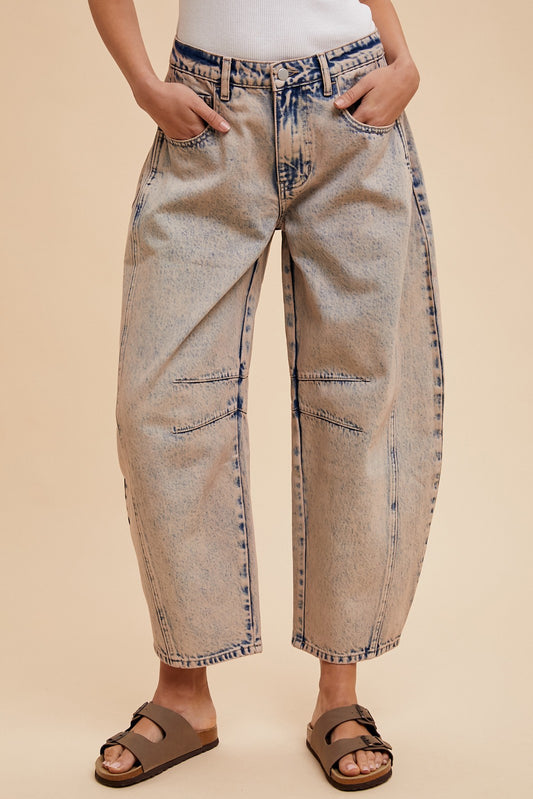 Mid Rise loose Fit Barrel Leg Jeans